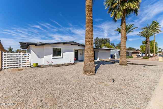 836 S SARANAC Avenue, Mesa, AZ 85208