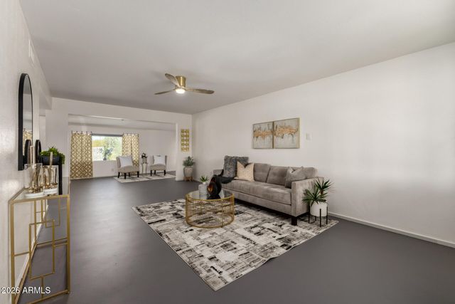 836 S SARANAC Avenue, Mesa, AZ 85208