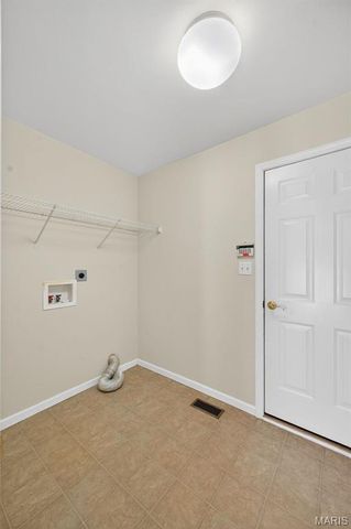 26 Hunting Manor Drive, St Charles, MO 63303