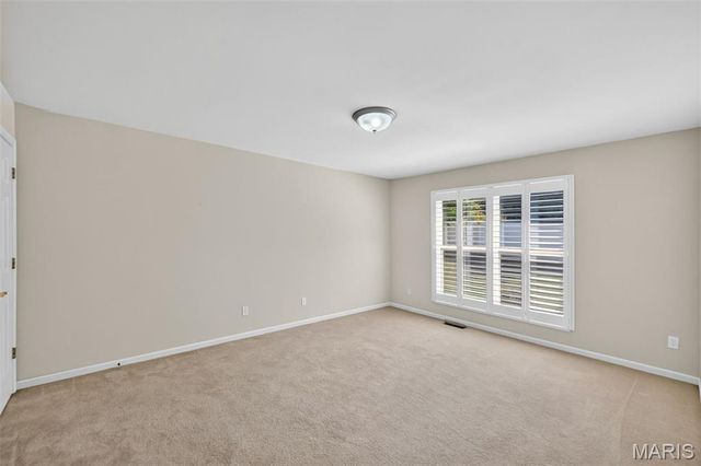 26 Hunting Manor Drive, St Charles, MO 63303