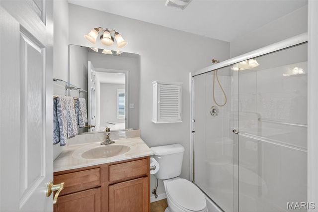 26 Hunting Manor Drive, St Charles, MO 63303