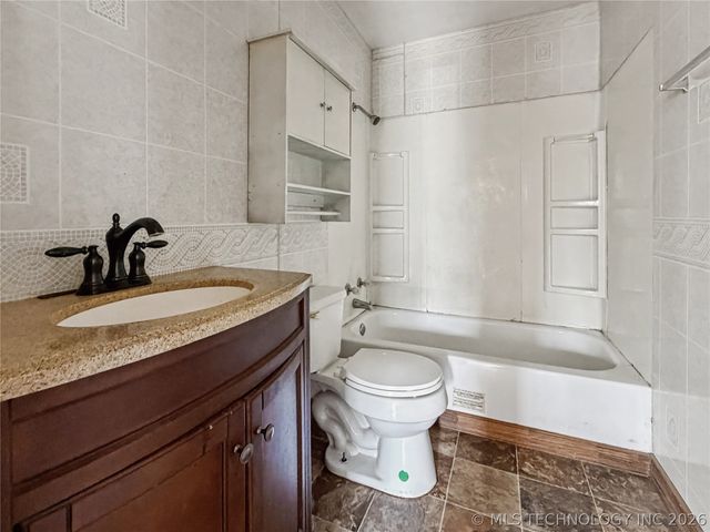 210 Northside Court, Tahlequah, OK 74464