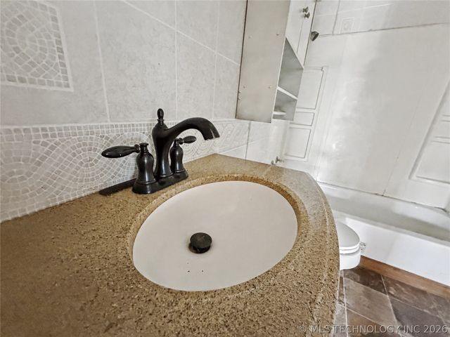 210 Northside Court, Tahlequah, OK 74464