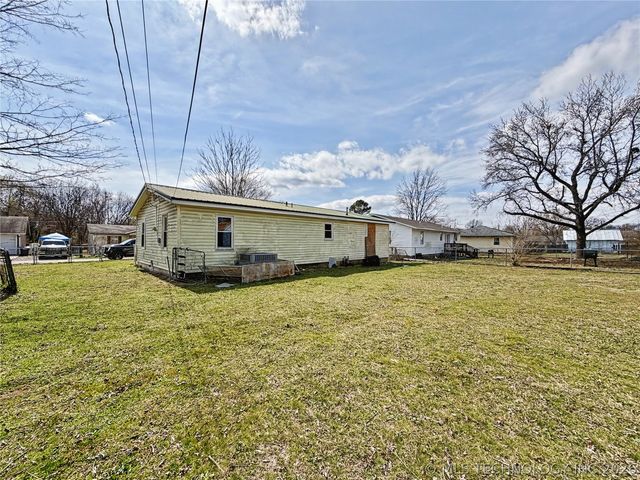 210 Northside Court, Tahlequah, OK 74464