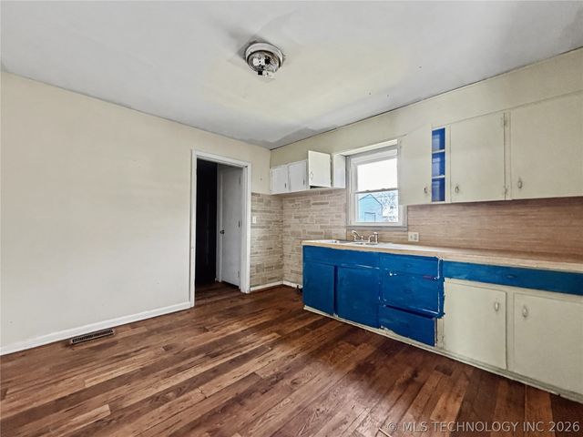 210 Northside Court, Tahlequah, OK 74464