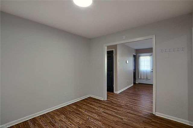 363 Paulette DR, Newport News, VA 23608