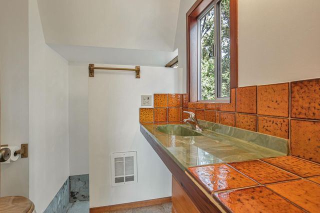 22178 Miller Ridge Road, Los Gatos, CA 95033