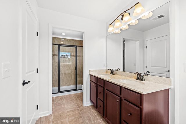 115 HORNBEAM DR, Lake Frederick, VA 22630