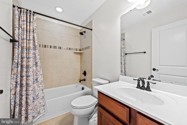 115 HORNBEAM DR, Lake Frederick, VA 22630