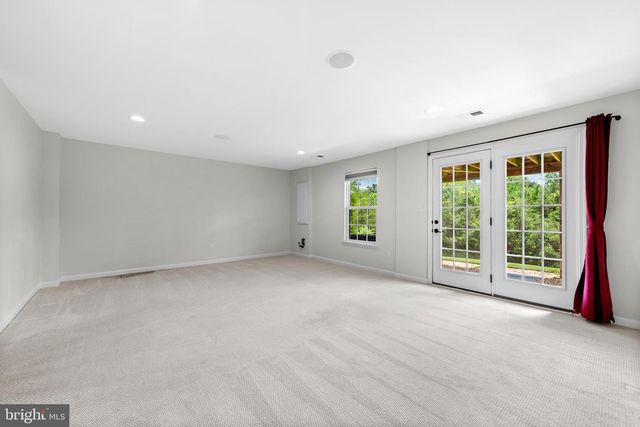 115 HORNBEAM DR, Lake Frederick, VA 22630