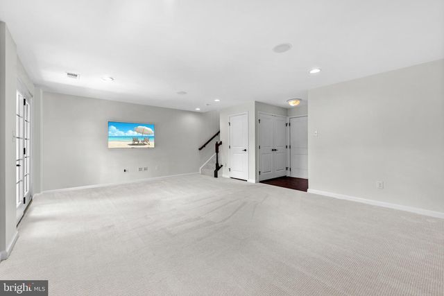 115 HORNBEAM DR, Lake Frederick, VA 22630
