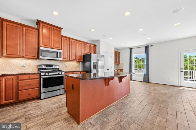 115 HORNBEAM DR, Lake Frederick, VA 22630