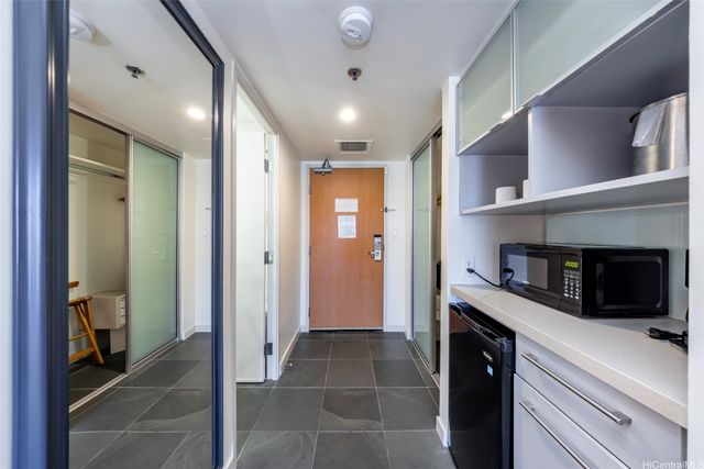 410 Atkinson Drive 2922, Honolulu, HI 96814