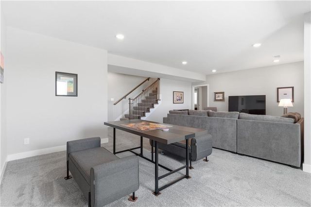 21119 W 188th Terrace, Spring Hill, KS 66083