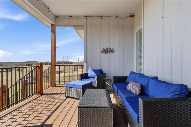 21119 W 188th Terrace, Spring Hill, KS 66083