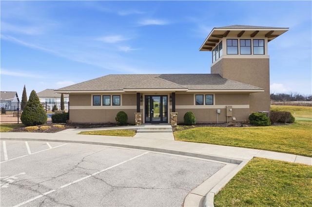 21119 W 188th Terrace, Spring Hill, KS 66083