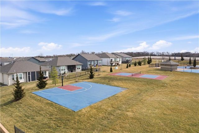 21119 W 188th Terrace, Spring Hill, KS 66083