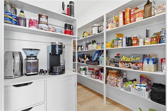 21119 W 188th Terrace, Spring Hill, KS 66083