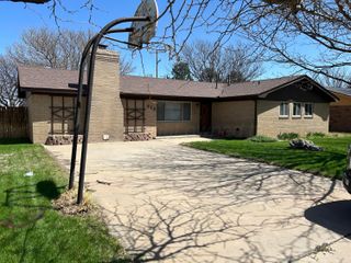 613 S Fulton Street, Stratford, TX 79084