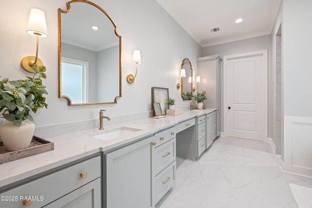 102 Sanctuary Lane, Lafayette, LA 70503