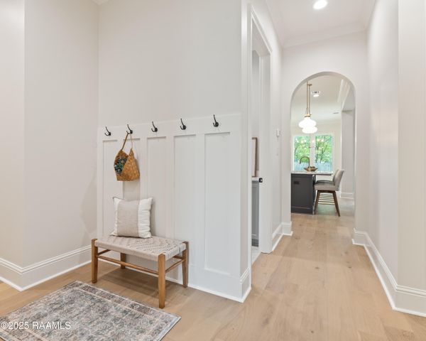 102 Sanctuary Lane, Lafayette, LA 70503