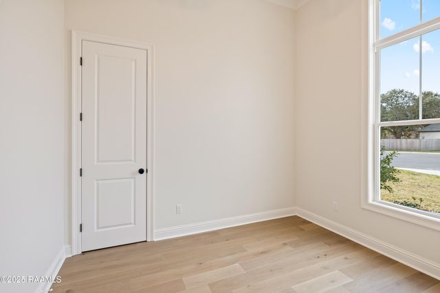 102 Sanctuary Lane, Lafayette, LA 70503