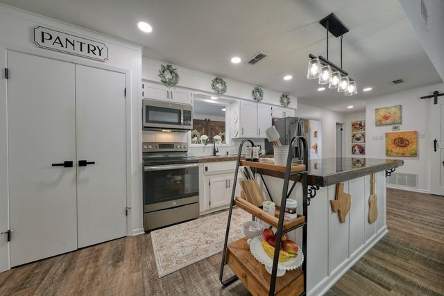 1547 Hideaway Lane W, Hideaway, TX 75771