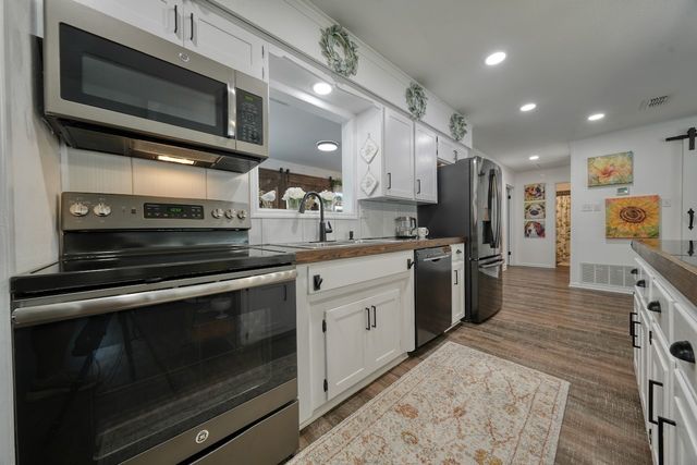 1547 Hideaway Lane W, Hideaway, TX 75771