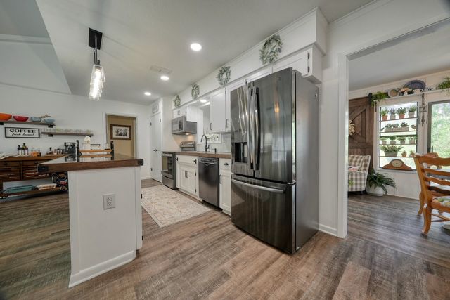 1547 Hideaway Lane W, Hideaway, TX 75771