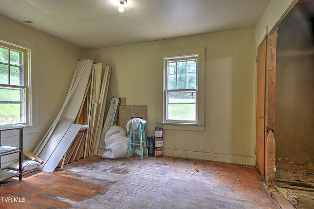 726 Hammond Avenue, Mount Carmel, TN 37645
