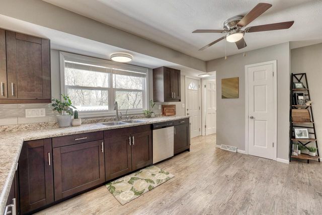 N8W27182 Jills DRIVE, Waukesha, WI 53188