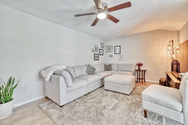 N8W27182 Jills DRIVE, Waukesha, WI 53188