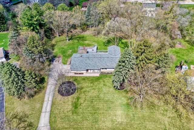 N8W27182 Jills DRIVE, Waukesha, WI 53188