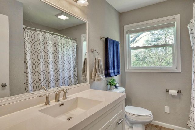 N8W27182 Jills DRIVE, Waukesha, WI 53188