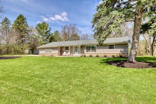 N8W27182 Jills DRIVE, Waukesha, WI 53188