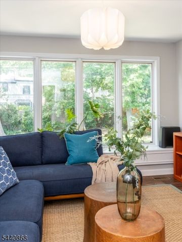 20 College Ave, Montclair Twp., NJ 07043