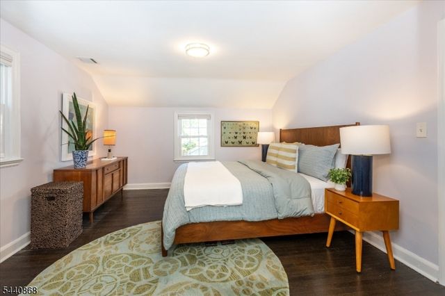 20 College Ave, Montclair Twp., NJ 07043