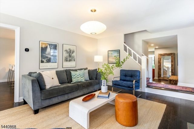 20 College Ave, Montclair Twp., NJ 07043