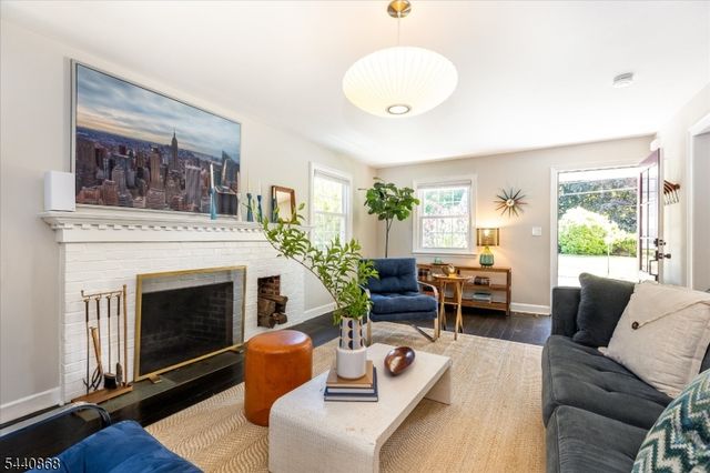 20 College Ave, Montclair Twp., NJ 07043