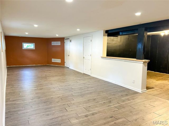 155 Martigney Drive, St Louis, MO 63129