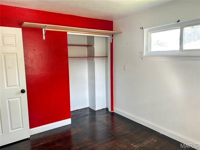 155 Martigney Drive, St Louis, MO 63129