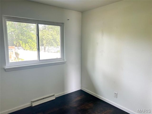 155 Martigney Drive, St Louis, MO 63129