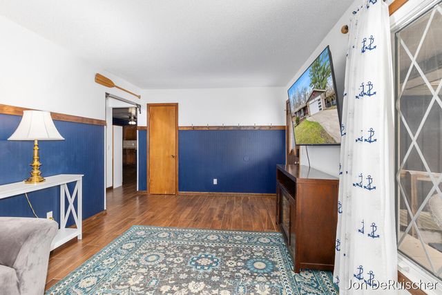 1879 Holliday Drive, Wyoming, MI 49519