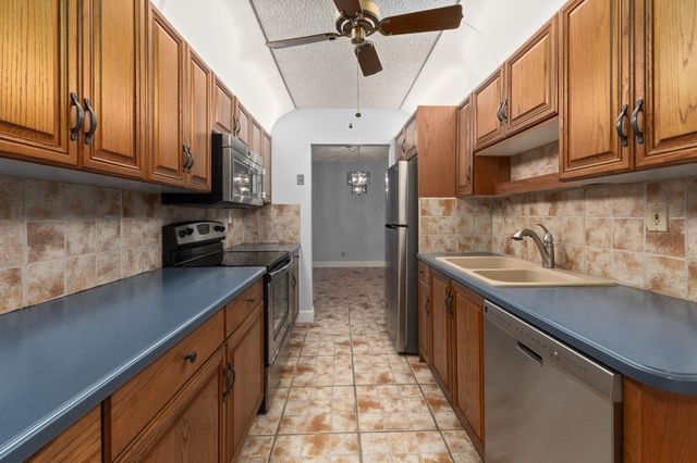 1767 S Dovetail Drive R, Fort Pierce, FL 34982