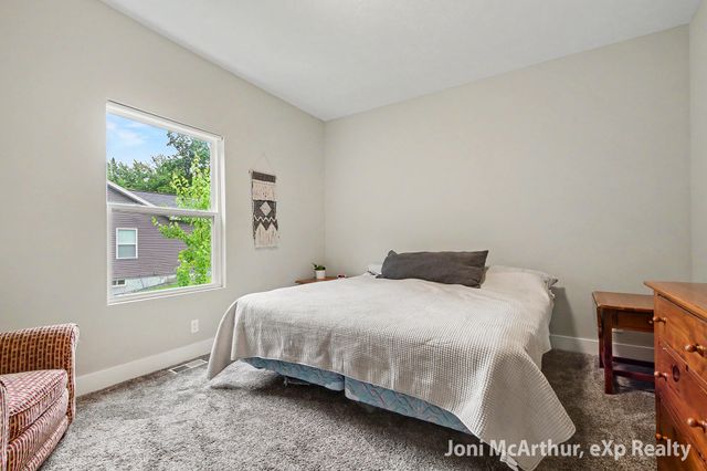 2670 Eagle Ridge, Muskegon, MI 49444