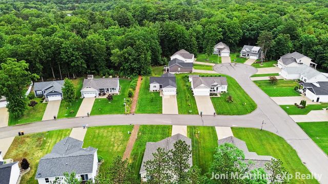 2670 Eagle Ridge, Muskegon, MI 49444