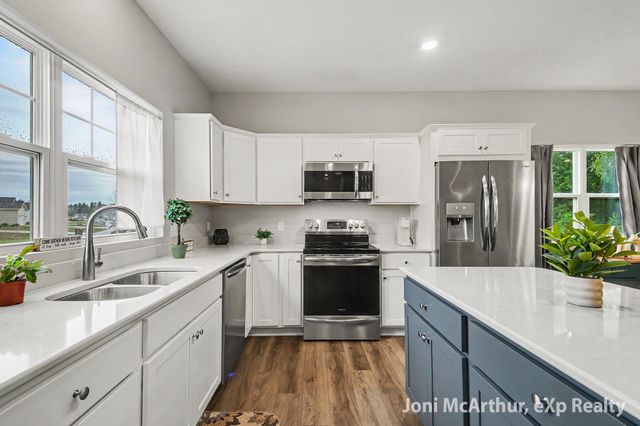 2670 Eagle Ridge, Muskegon, MI 49444