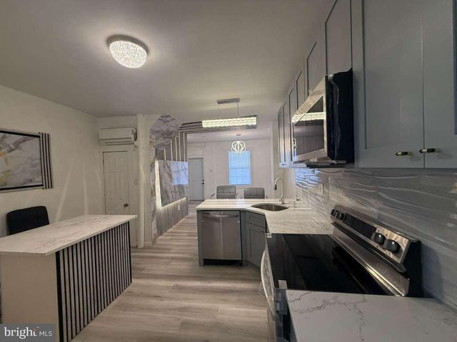 652 N YEWDALL ST, Philadelphia, PA 19131