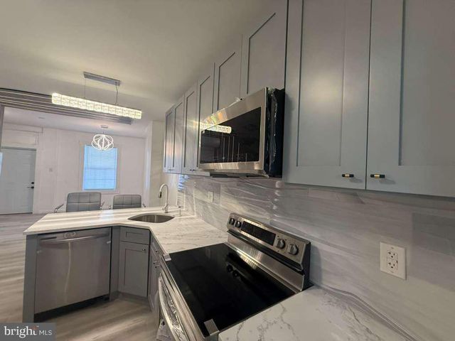 652 N YEWDALL ST, Philadelphia, PA 19131