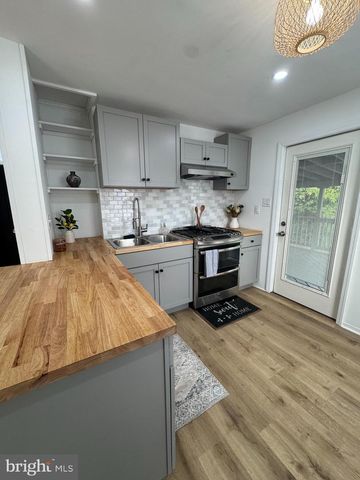 451 JUNIATA STREET, Lancaster, PA 17602